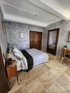 Φωτογραφία από το άλμπουμ του Hôtel La Fuste σε Valensole +23 φωτογραφίες
