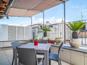 Μπαλκόνι ή βεράντα στο Apartment Roof by Interhome