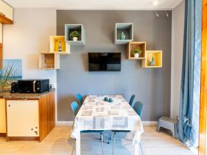 Η κουζίνα ή μικρή κουζίνα στο Apartment casa Peggy by Interhome