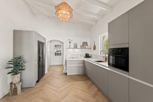 Η κουζίνα ή μικρή κουζίνα στο Palm villa Curaçao - Luxe, kindvriendelijk & zwembad