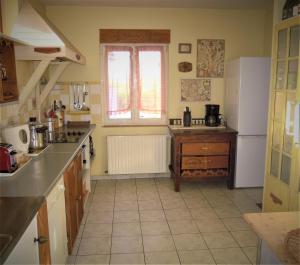 Η κουζίνα ή μικρή κουζίνα στο Gîte de La Petite Ferme
