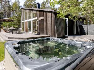 Φωτογραφία από το άλμπουμ του Holiday Home Lagunen Villa 2 by Interhome σε Hudiksvall