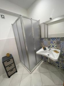 Ένα μπάνιο στο Trinacria apartments Falcone +19 φωτογραφίες