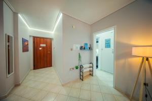 Fotografie z fotogalerie ubytování Lux Apartment next to the sea v destinaci Piraeus