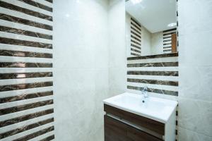 Koupelna v ubytování Maison Marrakech + 18 fotografií