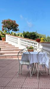 A balcony or terrace at Fonte Di Bagnaria