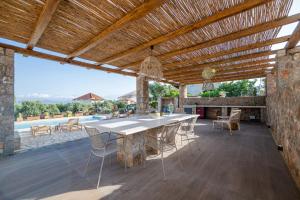 Μπαλκόνι ή βεράντα στο Olivia Prestige Villa