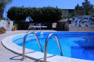 Gallery image of Villa surrounded by nature with private swimming pool - in complete relaxation in Solarino