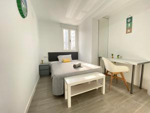 Postel nebo postele na pokoji v ubytování Gypsy Budget Room Shared Flat