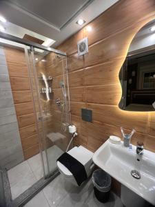 A bathroom at شقه فندقيه