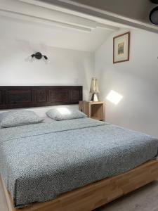 Postel nebo postele na pokoji v ubytování Villa Pyla sur Mer + 21 fotografií