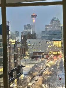 Fotografie z fotogalerie ubytování InfinityNest Chic downtown escape stunning views v destinaci Calgary