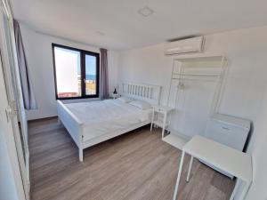 Postel nebo postele na pokoji v ubytování Vamandipity Vama Veche - Adult Only