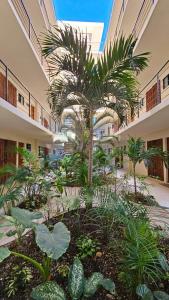 Taman di luar Loft apartment in a private condominium