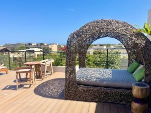 Balkoni atau teres di Loft apartment in a private condominium