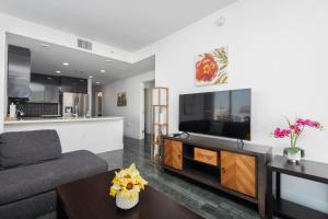 Gallery image of 3-Bed High-Rise with Panoramic Views, Pool & Spa in Los Angeles