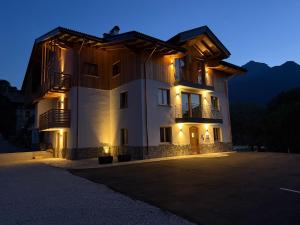 Το κτήριο όπου στεγάζεται  το διαμέρισμα