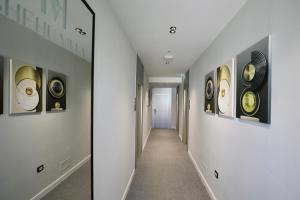 Fotografie z fotogalerie ubytování Shehu Villa v destinaci Ksamil