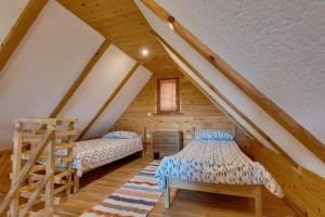 Postel nebo postele na pokoji v ubytování Apartment Iko + 37 fotografií