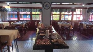 Afbeelding uit fotogalerij van Hotel Repouso Maringá in Visconde De Maua