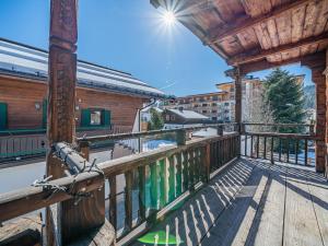 Balkón nebo terasa v ubytování Chalet Kirchberg L