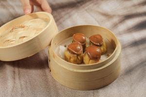 酒店内部或周边提供的食物