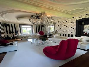 Φωτογραφία από το άλμπουμ του Estate in Saint-Pavace near Le Mans Circuit σε Saint Pavace +34 φωτογραφίες