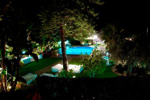 Bazén v ubytovaní Agriturismo Villa Luca alebo v jeho blízkosti