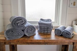 Φωτογραφία από το άλμπουμ του Laundry Room, Near Hwy, Parking Next To Entrance σε Lockport +30 φωτογραφίες