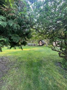 Vườn quanh Feel Calm In A Log Cabin Near Klintebjerg