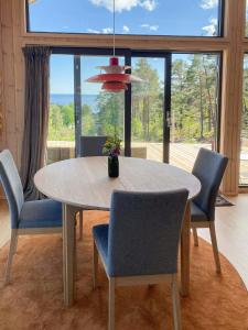 Billede fra billedgalleriet på Southern Cottage With Sea View And Terrace i Stathelle