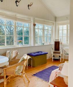 Χώρος καθιστικού στο Forest Retreat With Wood Stove In Skåne