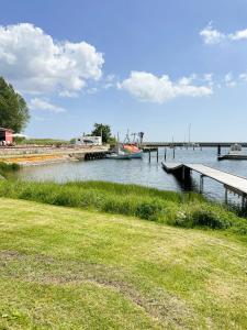 Зображення з фотогалереї помешкання Architect-Designed Gem On Møn With View у місті Стеге