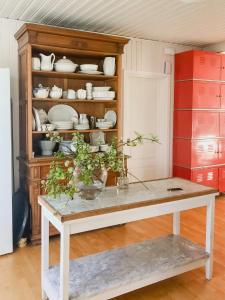 Φωτογραφία από το άλμπουμ του Charming Artists House In Söderåkra σε Söderåkra