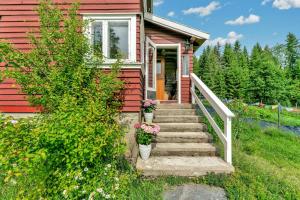 Κήπος έξω από το Peaceful Smallholding With Yoga Studio
