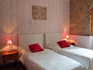 Ένα ή περισσότερα κρεβάτια σε δωμάτιο στο Casal da Eira