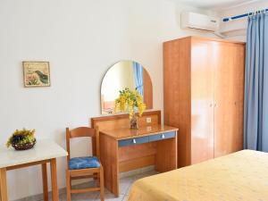 Postel nebo postele na pokoji v ubytování Haraki Beach