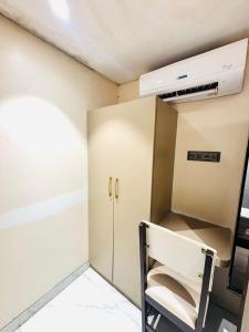Postel nebo postele na pokoji v ubytování Hotel Dolphin Residency