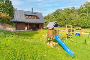 Herní místnost nebo prostor pro děti v ubytování Dvě chalupy - Velké Karlovice