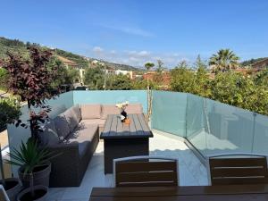 Balkón nebo terasa v ubytování Yellow House Kassiopi