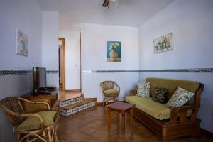 Χώρος καθιστικού στο Villas 84 Est & Oest, Son Bou By MENORCARENTALS