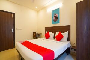 Ένα ή περισσότερα κρεβάτια σε δωμάτιο στο Hotel O by OYO Sunshine