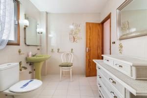 Kúpeľňa v ubytovaní Penthouse Parque Santa Catalina- Ruvimag + 14 fotografií