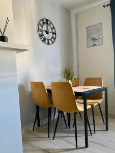 Posedenie v ubytovaní Apartament Morska