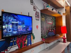 新麗旅店 Newful Hotel TV 또는 엔터테인먼트 센터
