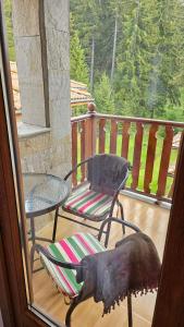 En balkon eller terrasse på Aparthotel Raikov Ski Lodge