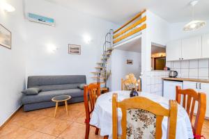 Kuchyň nebo kuchyňský kout v ubytování Apartments Mikulina