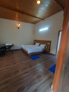 Fotografie z fotogalerie ubytování shri Chandra homestay kainchidham v destinaci Nainital