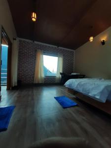 Fotografie z fotogalerie ubytování shri Chandra homestay kainchidham v destinaci Nainital + 29 fotografií