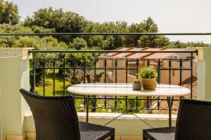 Balkón nebo terasa v ubytování Century Resort